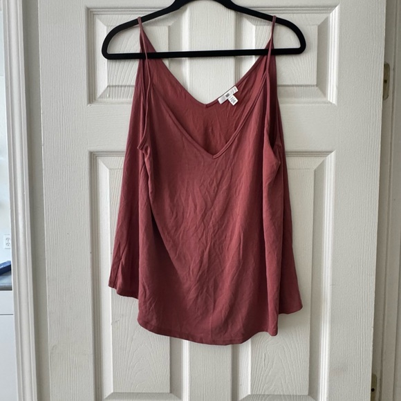 Women's BP Flowy Cami - Picture 1 of 4
